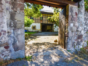 Casona con gran jardín